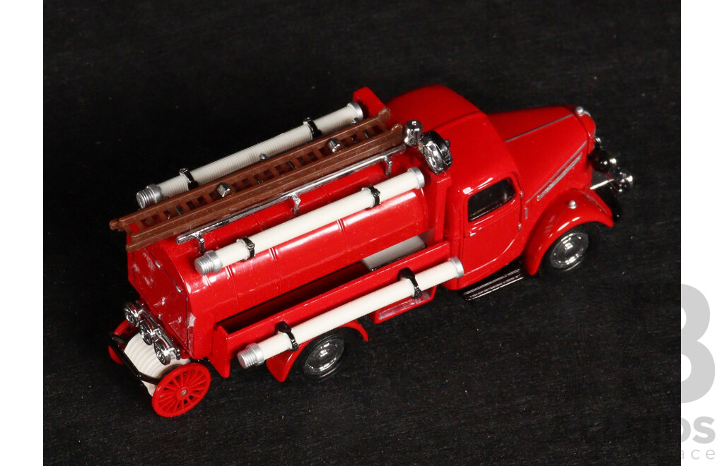 Two Vintage Matchbox Models of Yesteryear 1954 Ford Civil Defense Truck and 1939 Bedford Water Tanker