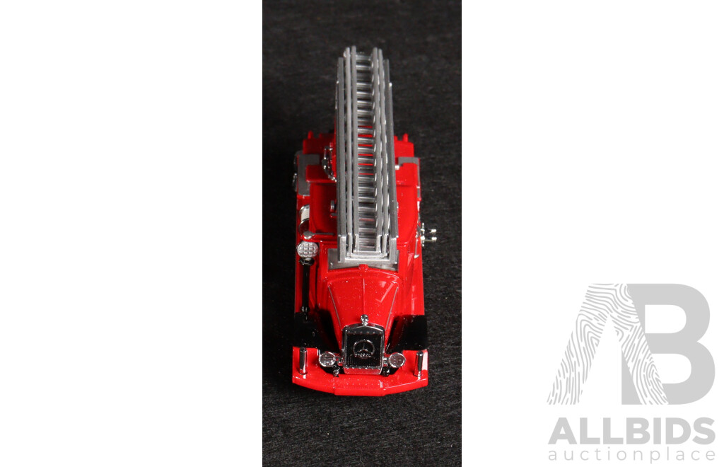 Two Vintage Matchbox Models of Yesteryear 1932 Ford AA Fire Engine and 1932 Mercedes-Benz Ladder Truck