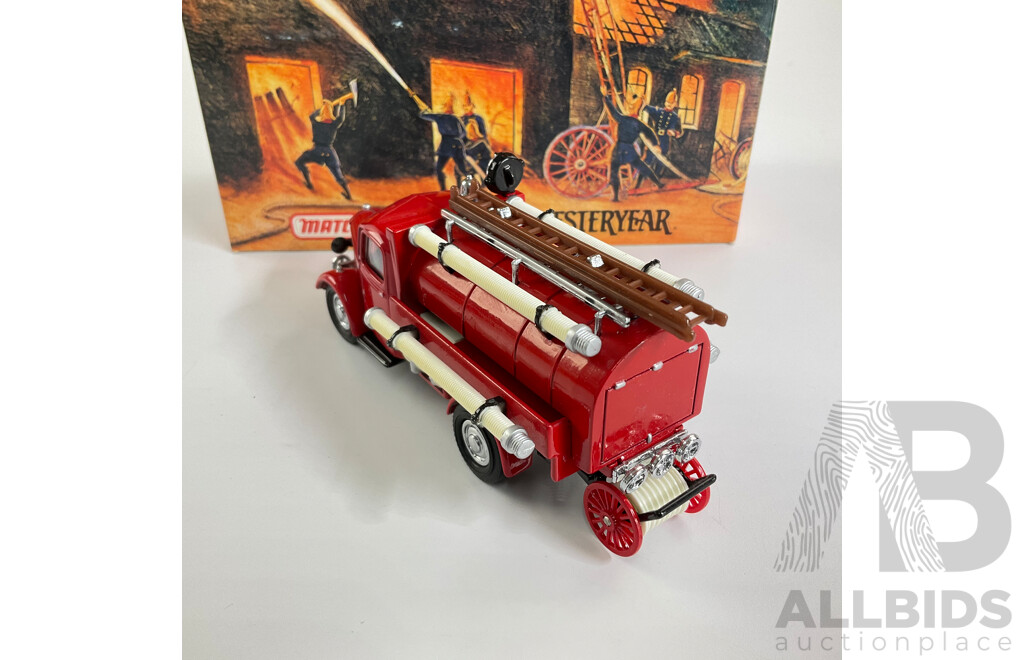 Vintage Matchbox Models of Yesteryear Fire Engine Series 1939 Bedford Tanker and 1906 Waterous Fire Engine