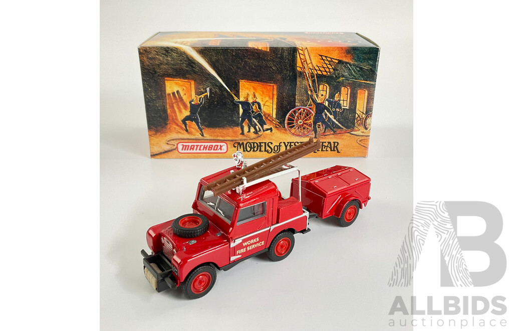 Vintage Matchbox Models of Yesteryear Fire Engine Series 1948 Land Rover Auxiliary