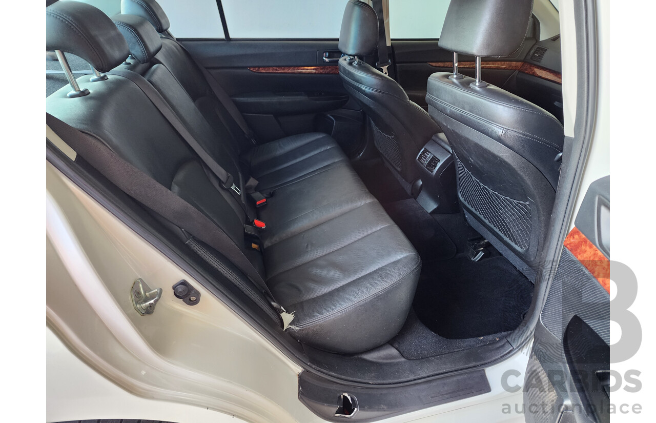 9/2009 Subaru Liberty 3.6R Premium (sat) MY10 4d Sedan White 3.6L