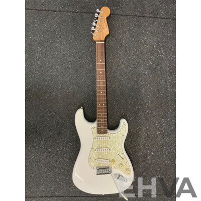 SQUIER by Fender Strat Electric Guitar in White Pearl
