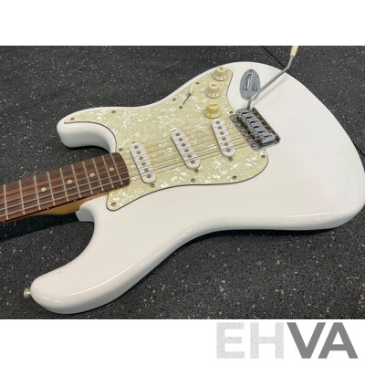 SQUIER by Fender Strat Electric Guitar in White Pearl