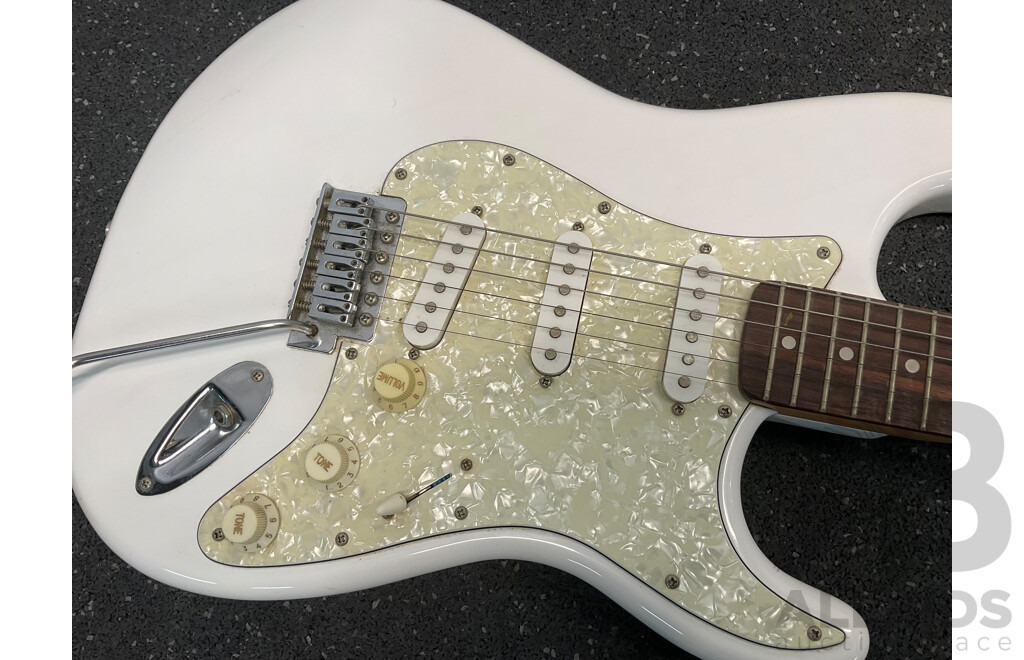 SQUIER by Fender Strat Electric Guitar in White Pearl