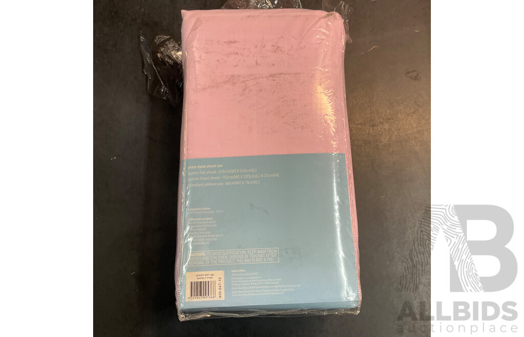 Assorted Queen Size Bed Sheet Sets & Amaging Mum Satin Sleep Set - Lot of 6