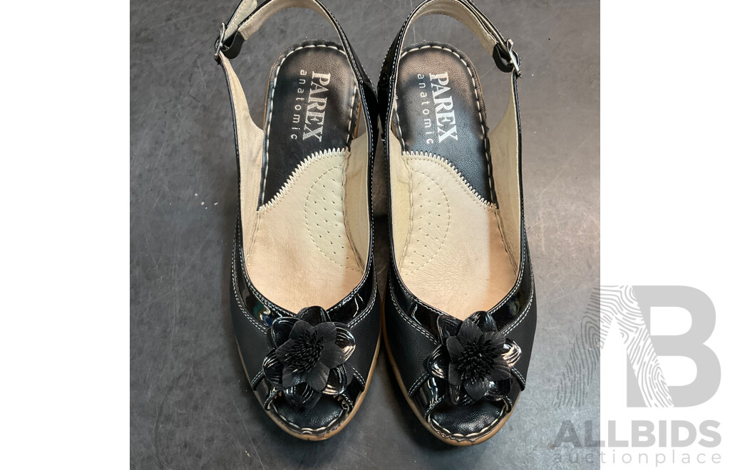 Assorted Women's Open Toe Shoes Included Supersoft, Portland and More - Size 38/39/8 - Lot of 5