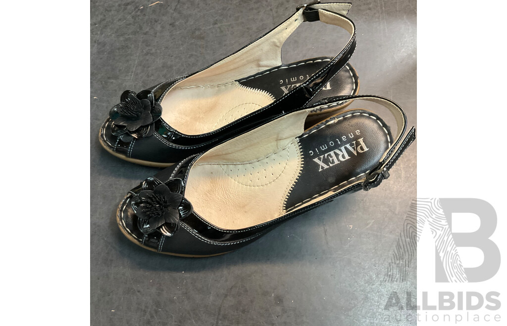 Assorted Women's Open Toe Shoes Included Supersoft, Portland and More - Size 38/39/8 - Lot of 5