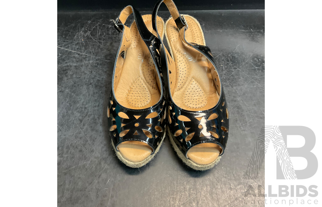 Assorted Women's Open Toe Shoes Included Supersoft, Portland and More - Size 38/39/8 - Lot of 5