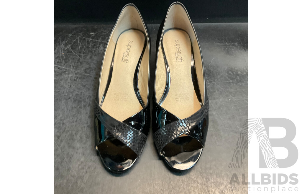 Assorted Women's Open Toe Shoes Included Supersoft, Portland and More - Size 38/39/8 - Lot of 5