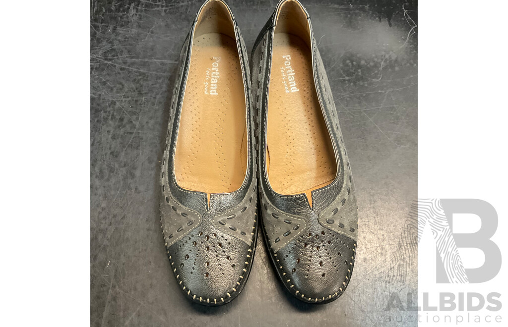 Assorted Women's Open Toe Shoes & Loafers Included , Portland and More - Size 38/39/9/8c/6 - Lot of 5