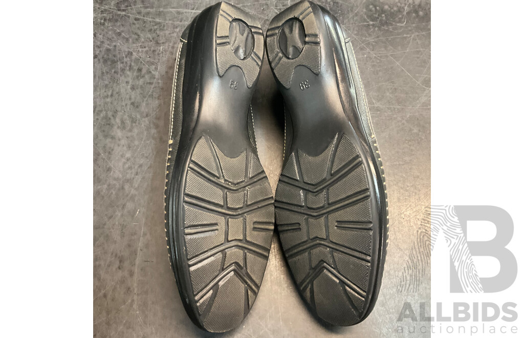 Assorted Women's Open Toe Shoes & Loafers Included , Portland and More - Size 38/39/9/8c/6 - Lot of 5