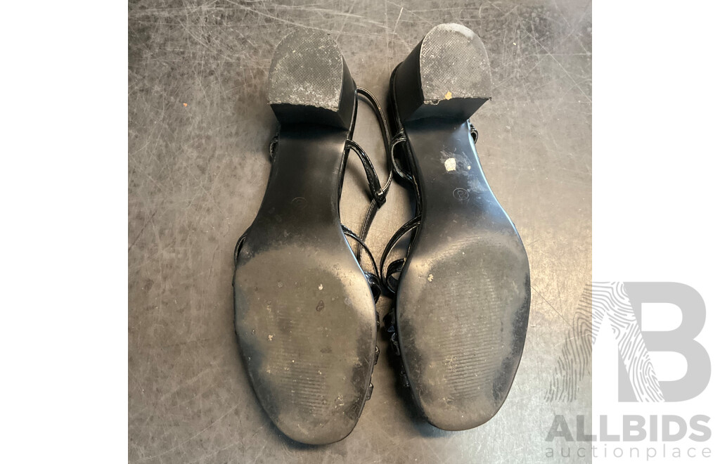 Assorted Women's Open Toe Shoes & Loafer Included Easystep, Portland and More - Size 38/8/8C - Lot of 5