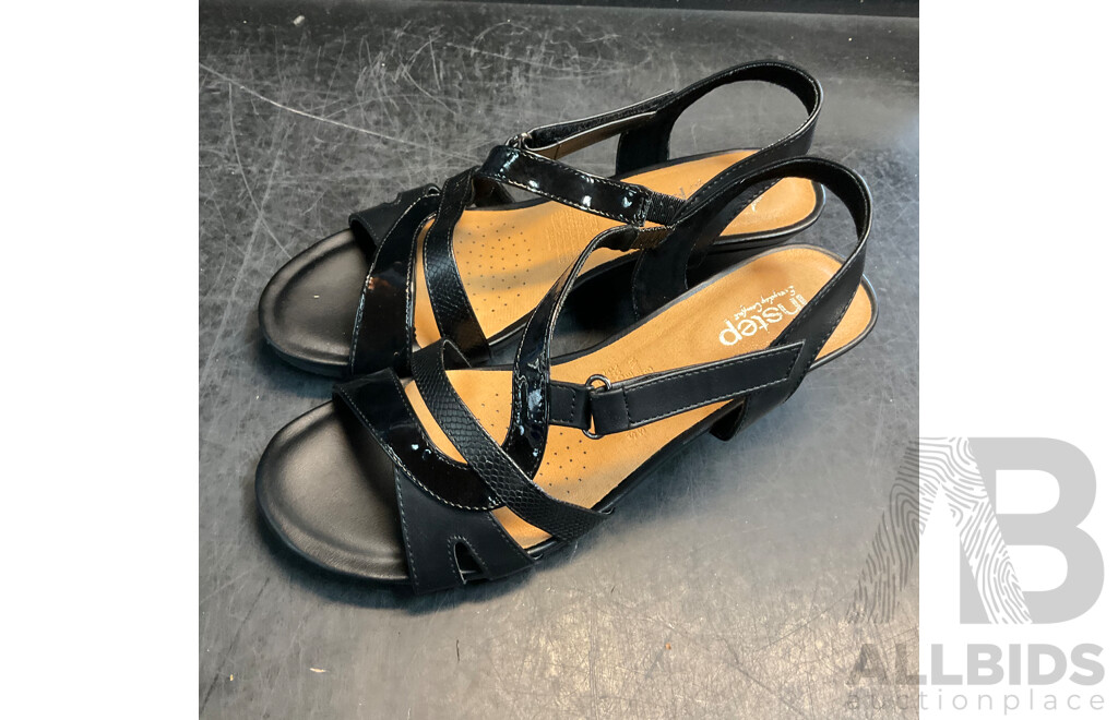 Assorted Women's Open Toe Shoes & Loafer Included Easystep, Portland and More - Size 38/8/8C - Lot of 5