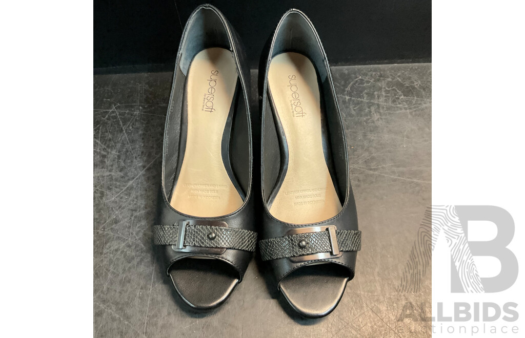 Assorted Women's Shoes  - Size 7 1/2/ 39/8C/ 7 - Lot of 6