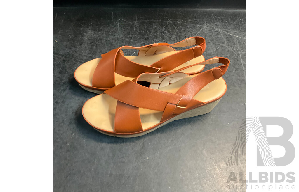 Assorted Women's Shoes - Size 8/38/8/39 - Lot of 5