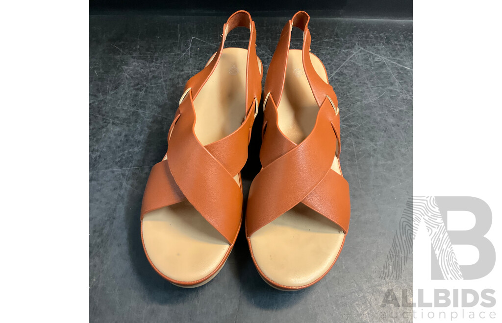Assorted Women's Shoes - Size 8/38/8/39 - Lot of 5