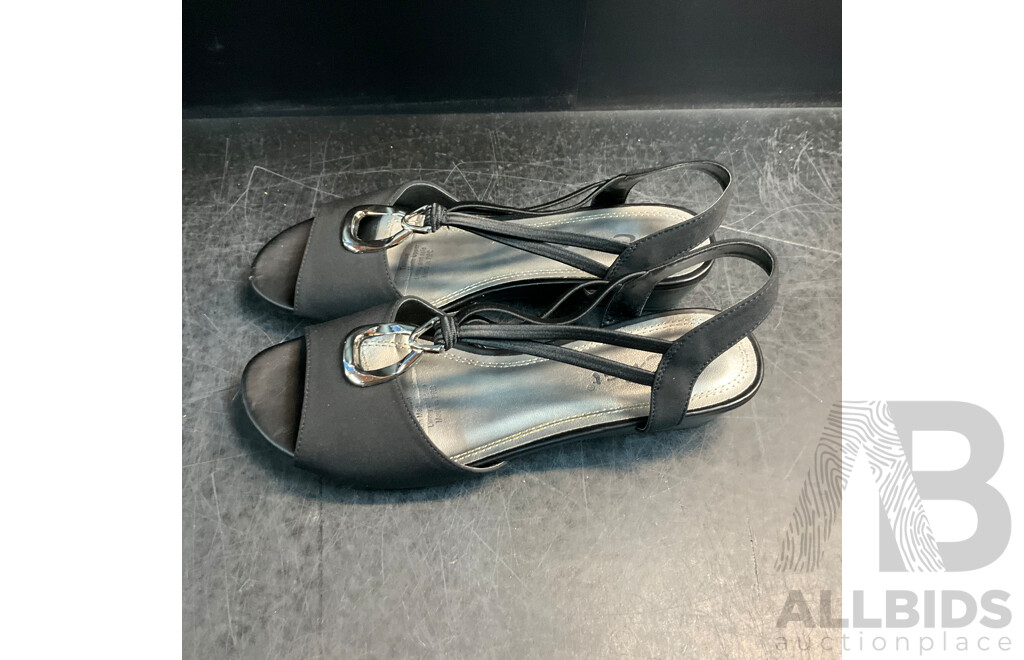 Assorted Women's Shoes - Size 8/38/8/39 - Lot of 5