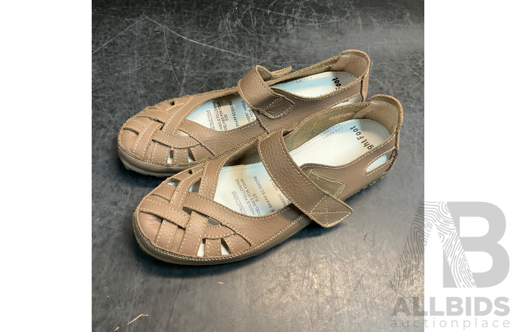 Assorted Women's Open Toes Shoes & Loafers - Size 39/9 - Lot of 6