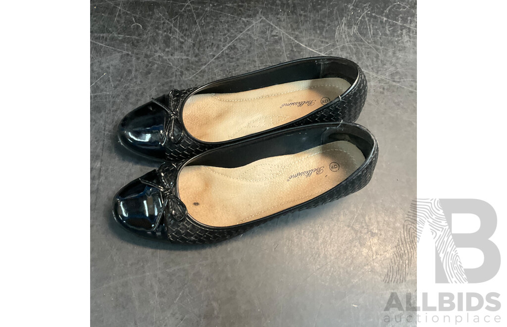 Assorted Women's Open Toes Shoes & Loafers - Size 39/9 - Lot of 6