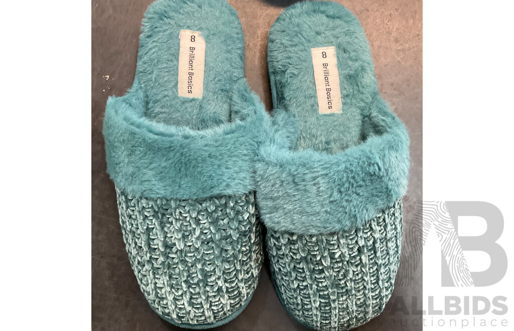 Assorted Women's Open Toes Shoes/ Loafers/Indoor Slippers & More - Various Sizes - Lot of 15