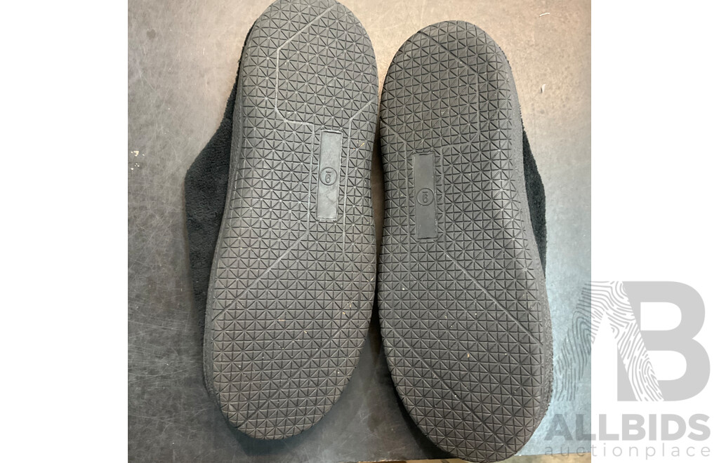 Assorted Women's Open Toes Shoes/ Loafers/Indoor Slippers & More - Various Sizes - Lot of 15