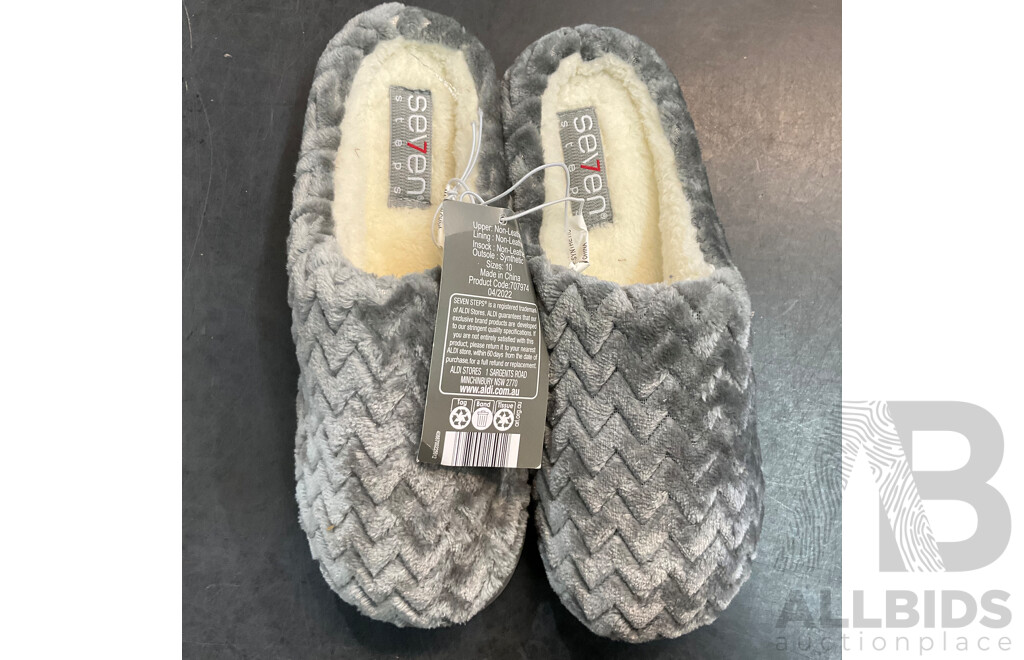 Assorted Women's Open Toes Shoes/ Loafers/Indoor Slippers & More - Various Sizes - Lot of 15