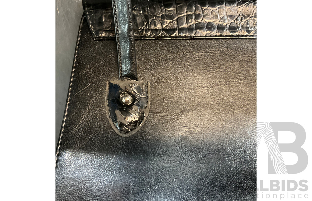 GIANIBERNINI Monogram Crossbody Bag & Assorted of Shoulder Bag - Lot of 5