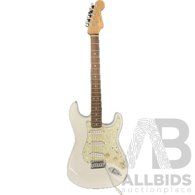 SQUIER by Fender Strat Electric Guitar in White Pearl