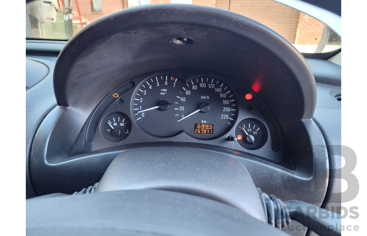 4/2005 Holden Barina  XC (MY04.5) 3d Hatchback White 1.4L