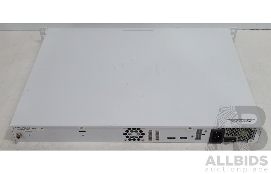 Sophos XG-210 Network Security/Firewall Appliance