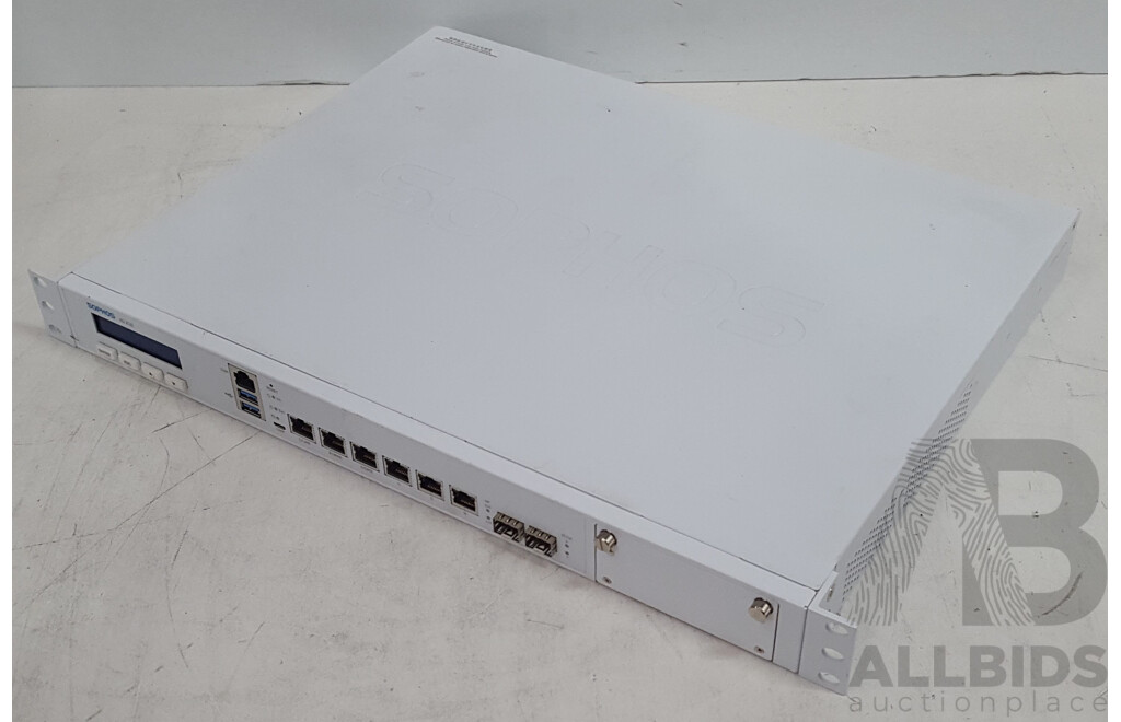 Sophos XG-210 Network Security/Firewall Appliance