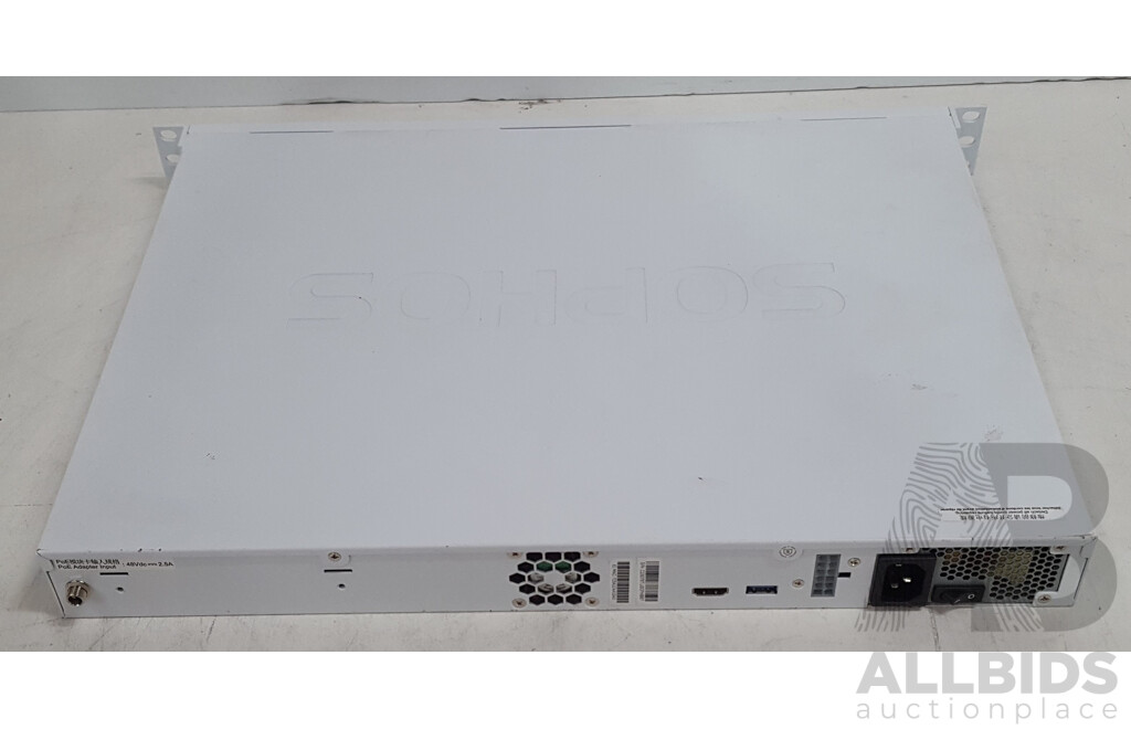 Sophos XG-210 Network Security/Firewall Appliance