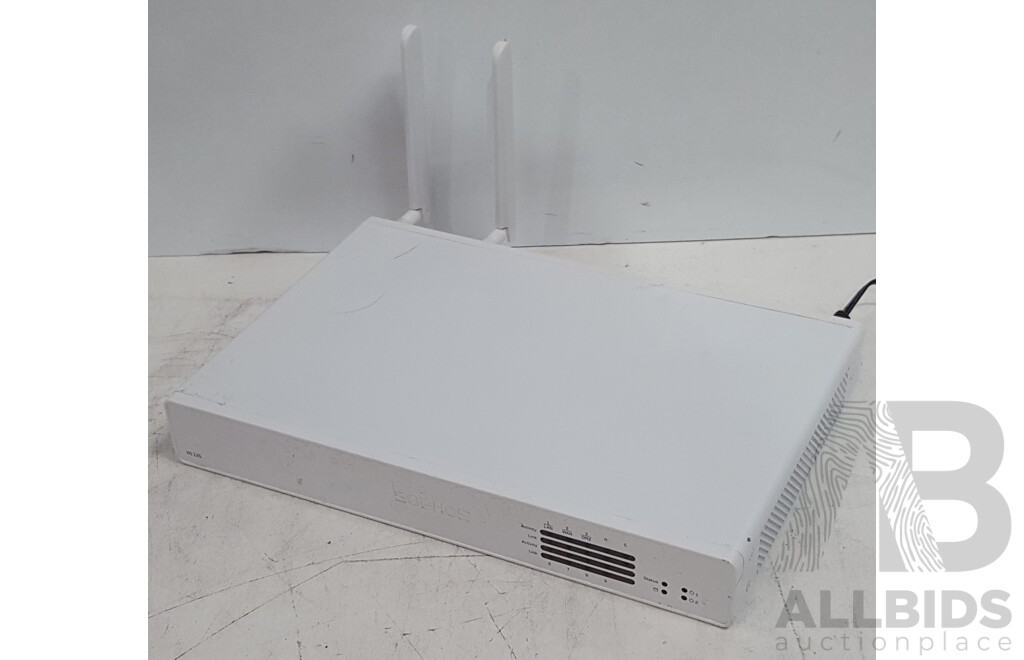 Sophos XG-135 Network Security/Firewall Appliance w/ Power Supply