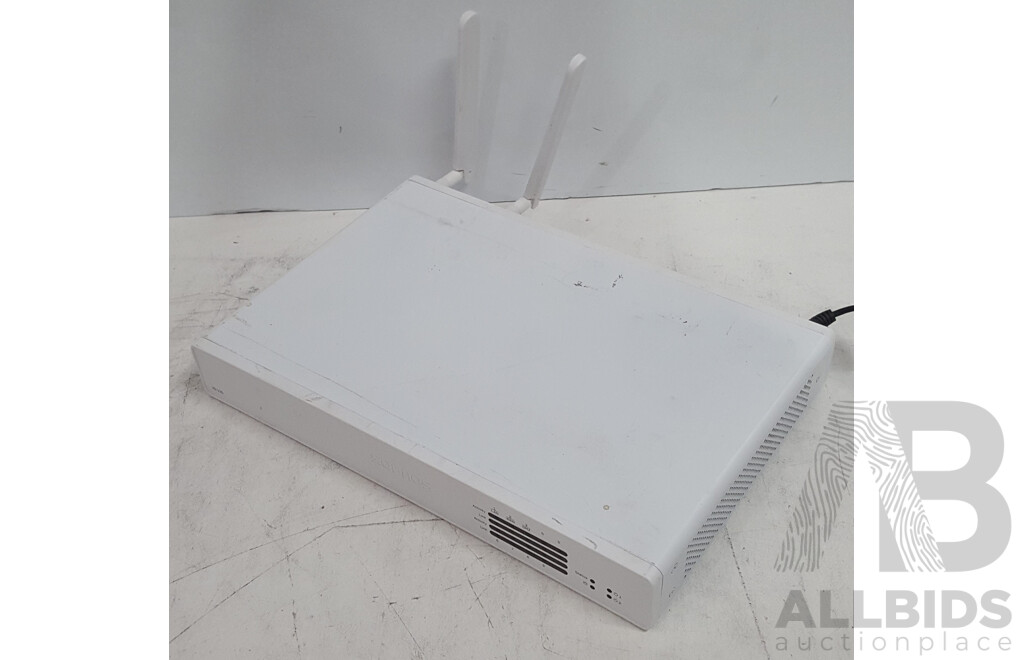 Sophos XG-135 Network Security/Firewall Appliance w/ Power Supply