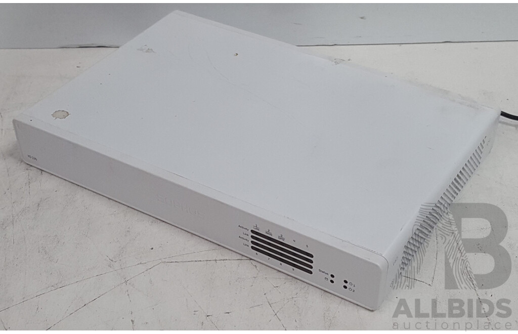 Sophos XG-135 Network Security/Firewall Appliance w/ Power Supply