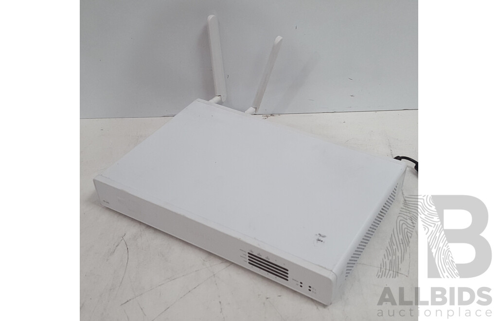 Sophos XG-125 Network Security/Firewall Appliance w/ Power Supply