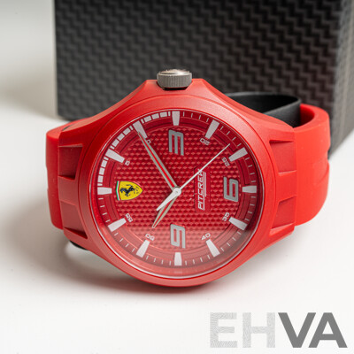 Scuderia Ferrari 44mm Red Watch, Model 830677