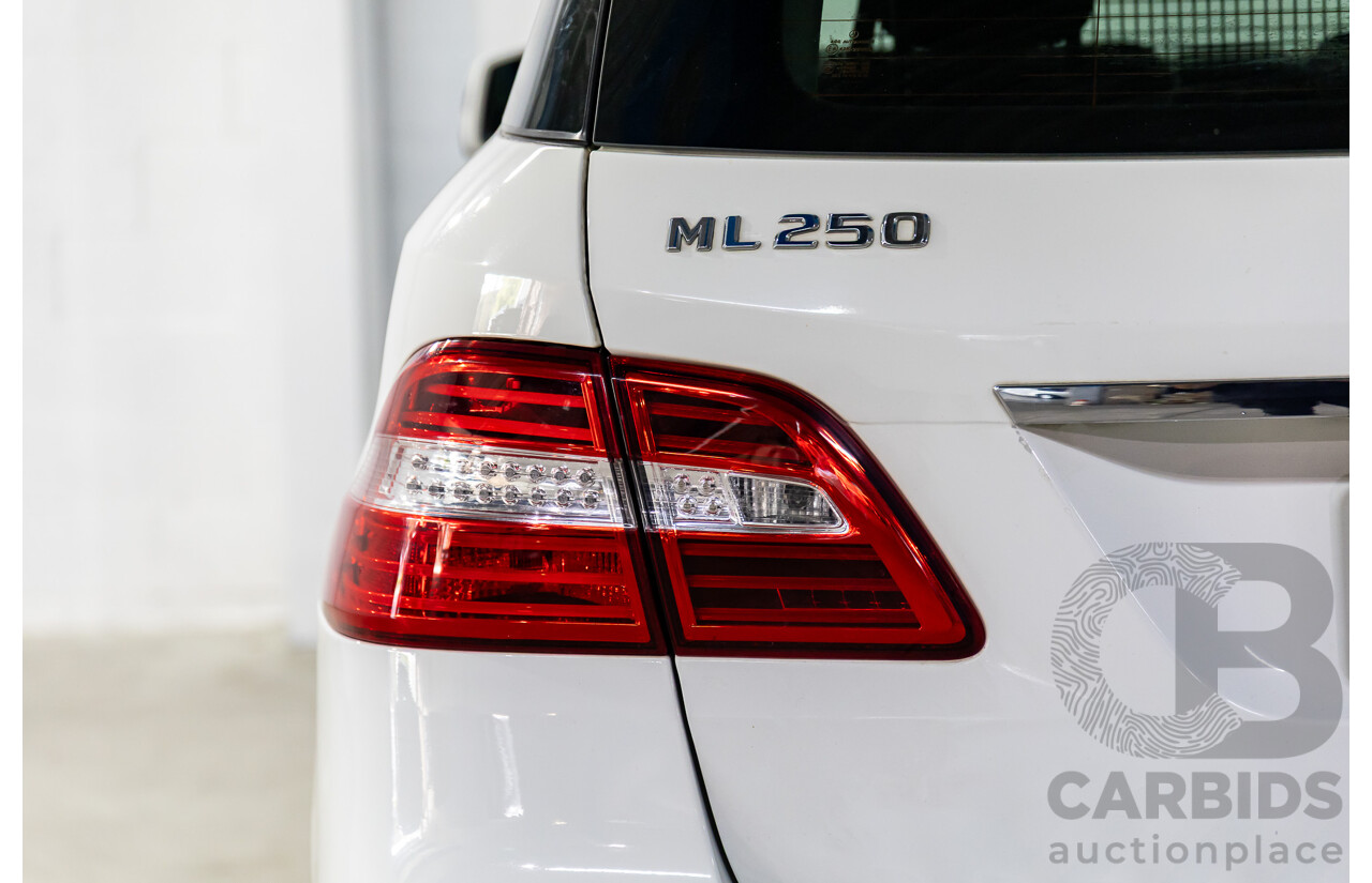 11/2014 Mercedes-Benz ML250 CDI Bluetec (4x4) 166 4d Wagon Polar White Turbo Diesel 2.1L