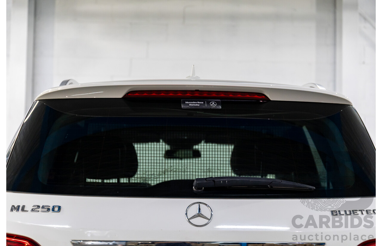 11/2014 Mercedes-Benz ML250 CDI Bluetec (4x4) 166 4d Wagon Polar White Turbo Diesel 2.1L