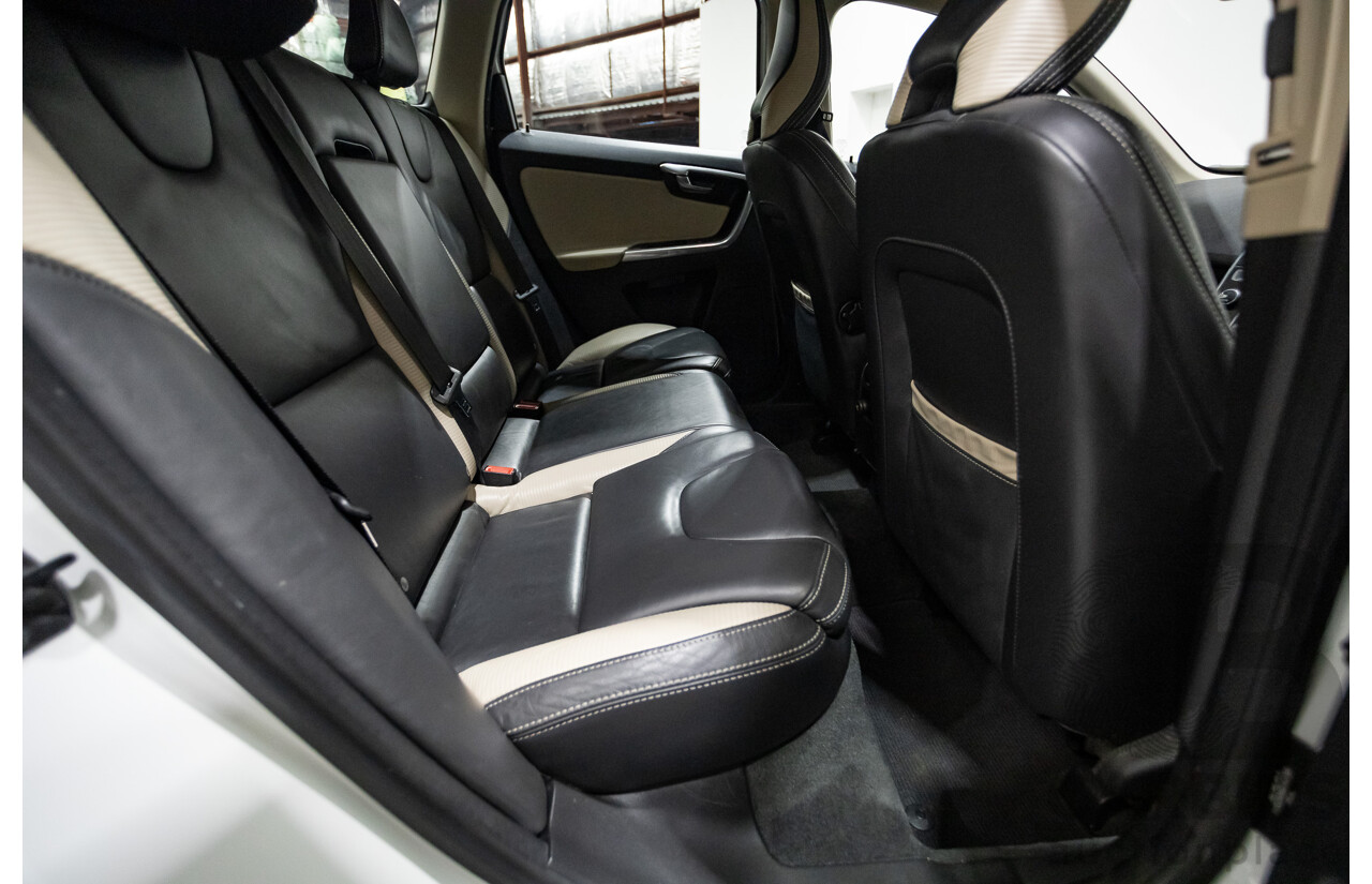 7/2013 Volvo XC60 T6 R-Design (AWD) DZ MY12 4d Wagon White Turbo 3.0L