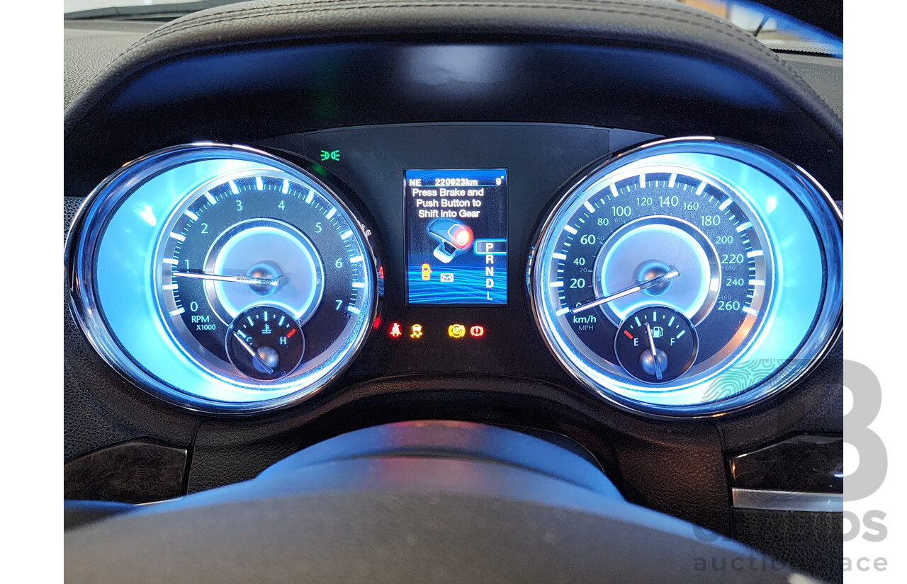 2/2013 Chrysler 300 C MY12 4d Sedan White 3.6L