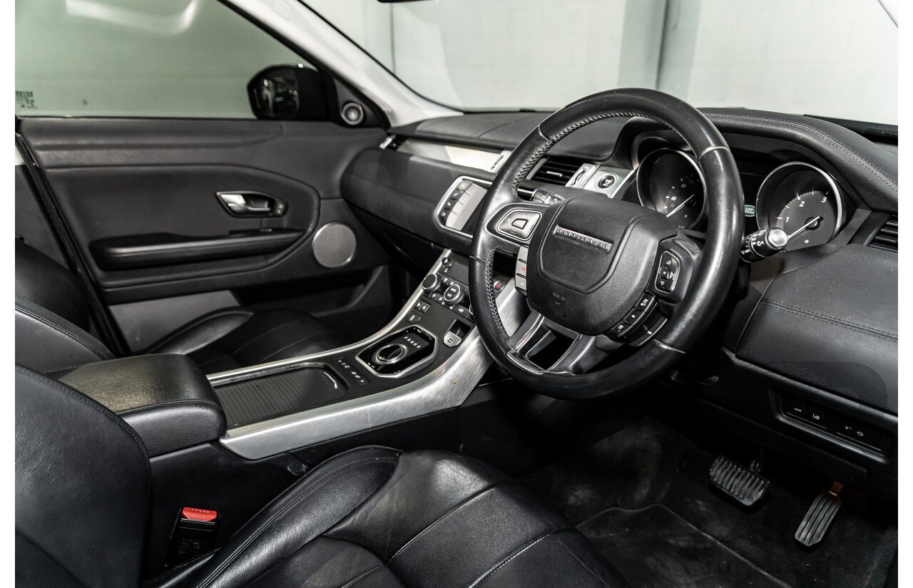06/2017 Range Rover Evoque Td4 150 SE AWD LV MY17 5d Wagon Silicon Silver Metallic Turbo Diesel  2.0L