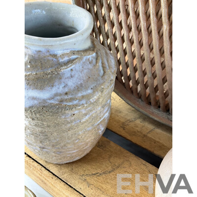 Roma Rubensohn (1927-2025) Collection of Studio Pottery Collection in Beige, Grey, Green Tones - Lot of 6