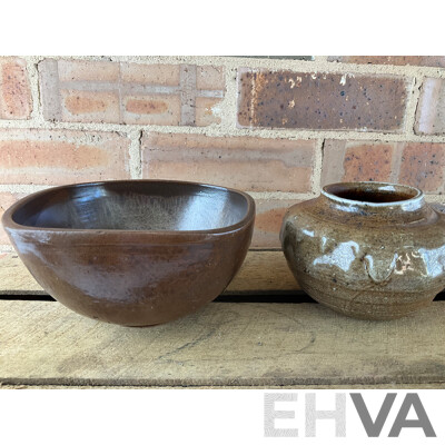 Roma Rubensohn (1927-2025) Collection of Studio Pottery Collection in Brown Blue Tones - Lot of 11