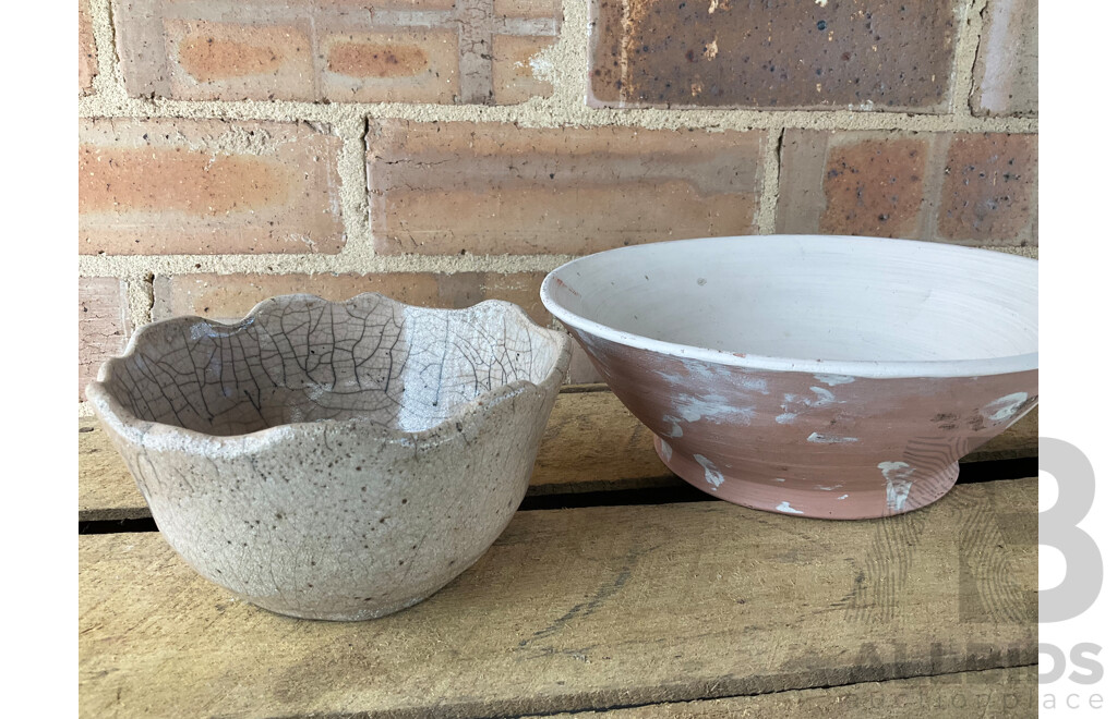 Roma Rubensohn (1927-2025) Collection of Studio Pottery Collection in Beige, Grey, Green Tones - Lot of 6