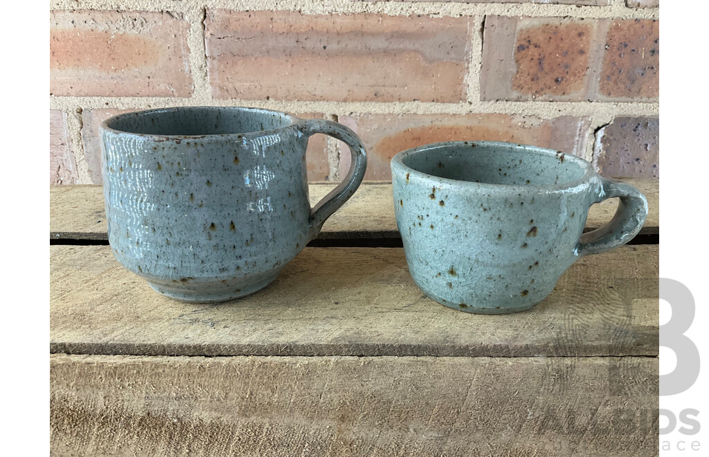 Roma Rubensohn (1927-2025) Collection of Studio Pottery Collection in Green Tones - Lot of 18