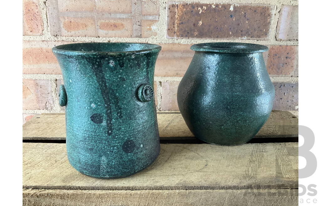Roma Rubensohn (1927-2025) Collection of Studio Pottery Collection in Green Brown Tones - Lot of 11