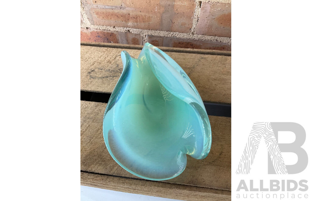 Art Glass Bowls and Studio Examples