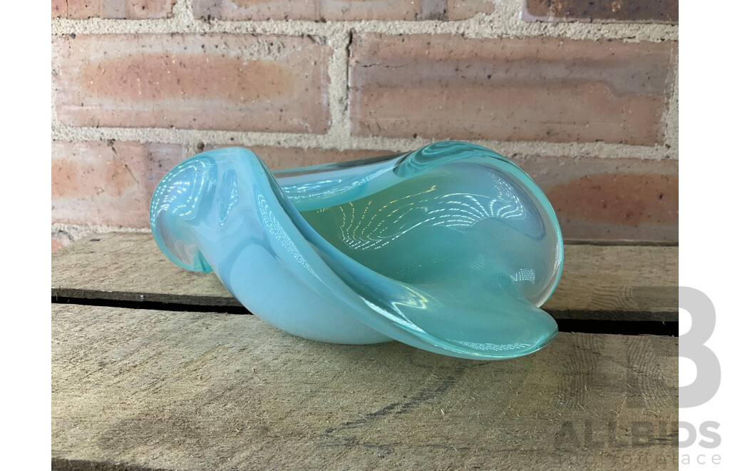 Art Glass Bowls and Studio Examples