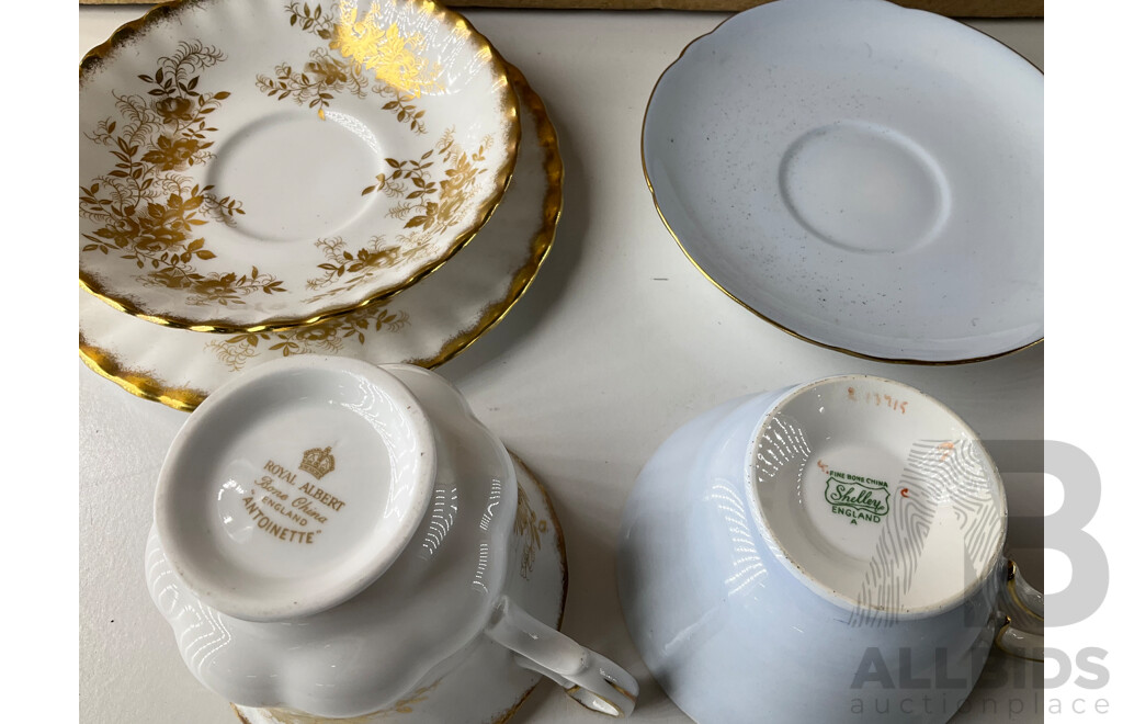 ROYAL ALBERT ''Ivy Lea'' Bone China Dinnerware Set, ROYAL ALBERT ''Blue Blossom